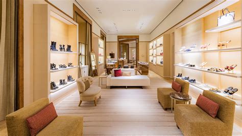 louis vuitton come si sono diffusi nel mondo|buying louis vuitton in milan.